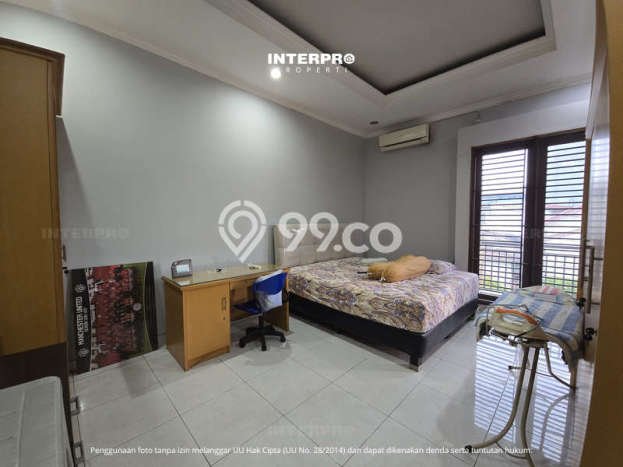 Jual Rumah Mewah Megah Dengan View Eksklusif di Meruya, Jakarta Barat Jual Rumah Mewah Megah Dengan View Eksklusif di Meruya, Jakarta Barat