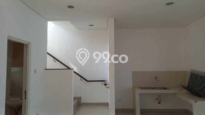 SPECIAL OFFER! Rumah Asri di Serpong Utara, Luas 90m² Bangunan 97m² SPECIAL OFFER! Rumah Asri di Serpong Utara, Luas 90m² Bangunan 97m²
