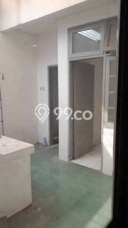 Rumah Kawasan Kedoya, Luas 120m², Bangunan 160m² Rumah Kawasan Kedoya, Luas 120m², Bangunan 160m²