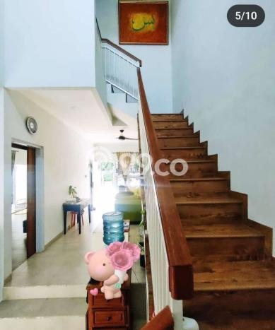 Ready to Use! Luxury House LT 227m2 Desain Elegan di Cibubur Ready to Use! Luxury House LT 227m2 Desain Elegan di Cibubur