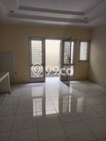 Jual Rumah Mewah Elegan Dengan View Cantik di Cibubur, Bogor Jual Rumah Mewah Elegan Dengan View Cantik di Cibubur, Bogor
