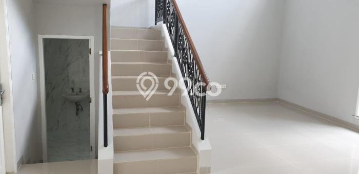 Rumah Modern 3 Kamar LT 200m2 di Cibubur Rumah Modern 3 Kamar LT 200m2 di Cibubur