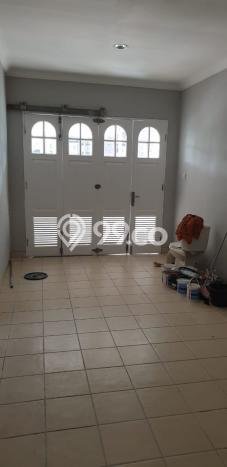 Rumah Modern 3 Kamar LT 200m2 di Cibubur Rumah Modern 3 Kamar LT 200m2 di Cibubur