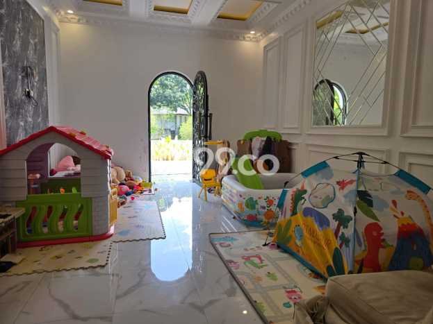 Rumah Mewah LB 600m2 Siap Pakai Desain Elegan di Sentul City, Bogor Rumah Mewah LB 600m2 Siap Pakai Desain Elegan di Sentul City, Bogor