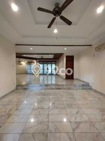 For Sale! Premium House LT 912m2 Desain Elegan di Kemang For Sale! Premium House LT 912m2 Desain Elegan di Kemang