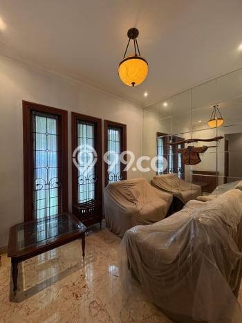 Sewa Rumah Nyaman di Pondok Indah LT 310m2 / LB 400m2 Kondisi Bagus Sewa Rumah Nyaman di Pondok Indah LT 310m2 / LB 400m2 Kondisi Bagus