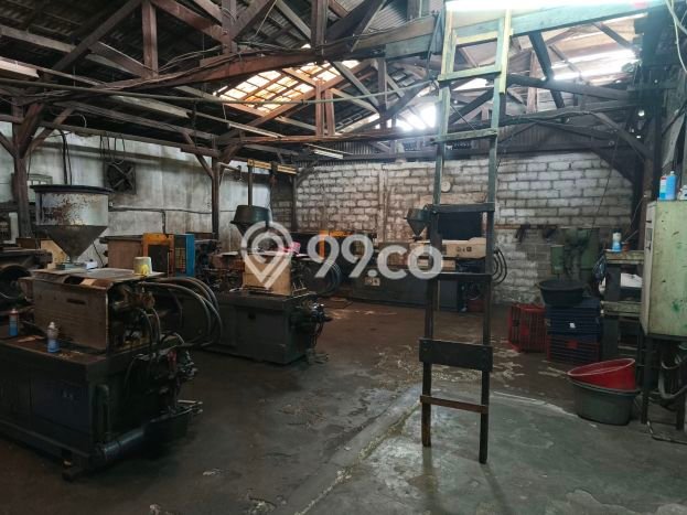Disewakan Gudang di Kawasan Ramai Kalideres Luas 300m2 Disewakan Gudang di Kawasan Ramai Kalideres Luas 300m2