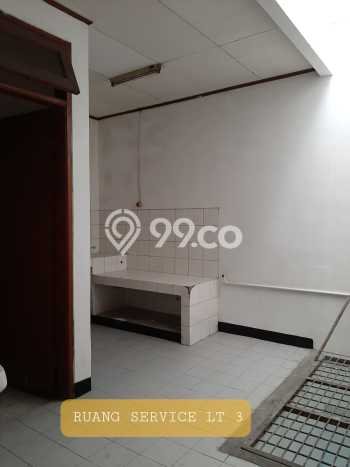 Ruko Dijual di Jakarta Barat LT 74m2 & LB 237m2 Lokasi Terbaik! Ruko Dijual di Jakarta Barat LT 74m2 & LB 237m2 Lokasi Terbaik!