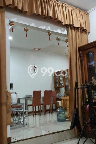 Dijual Rumah Premium dengan Fasilitas Sekitar Lengkap di Cipondoh, Tangerang Dijual Rumah Premium dengan Fasilitas Sekitar Lengkap di Cipondoh, Tangerang
