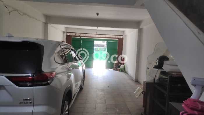 Dijual Rumah Premium dengan Fasilitas Sekitar Komplit di Tambora, Jakarta Barat Dijual Rumah Premium dengan Fasilitas Sekitar Komplit di Tambora, Jakarta Barat