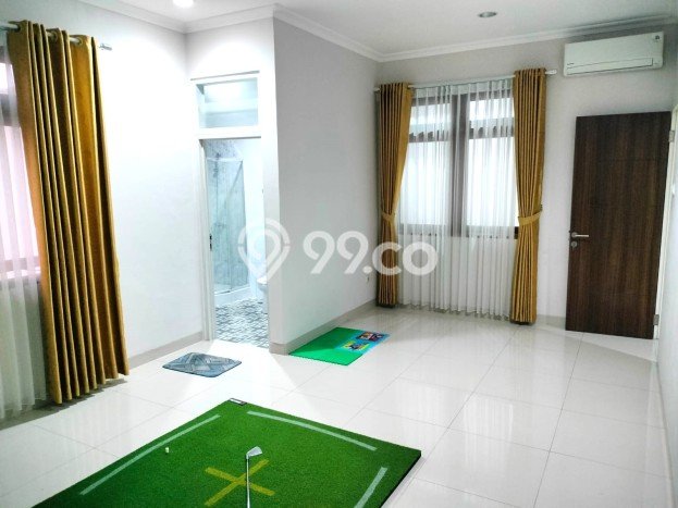 Rumah Mewah LB 160m2 Siap Huni Desain Elegan di Daan Mogot, Jakarta Barat Rumah Mewah LB 160m2 Siap Huni Desain Elegan di Daan Mogot, Jakarta Barat