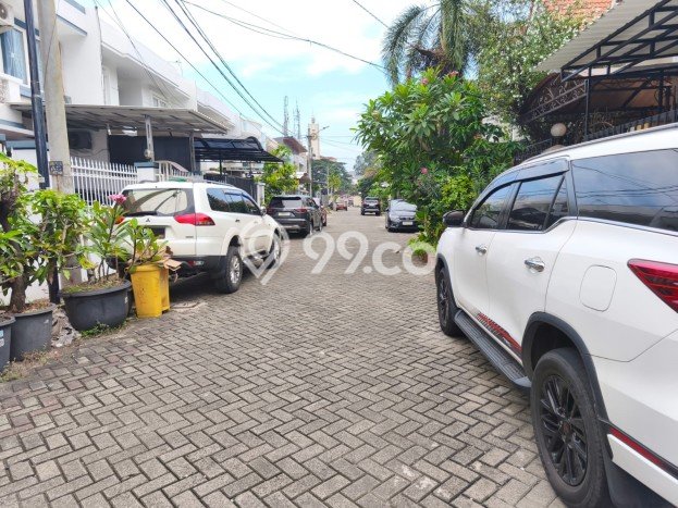 Rumah di Daan Mogot, Jakarta Barat, LT 120m² LB 160m² - INVESTASI TERBAIK! Rumah di Daan Mogot, Jakarta Barat, LT 120m² LB 160m² - INVESTASI TERBAIK!