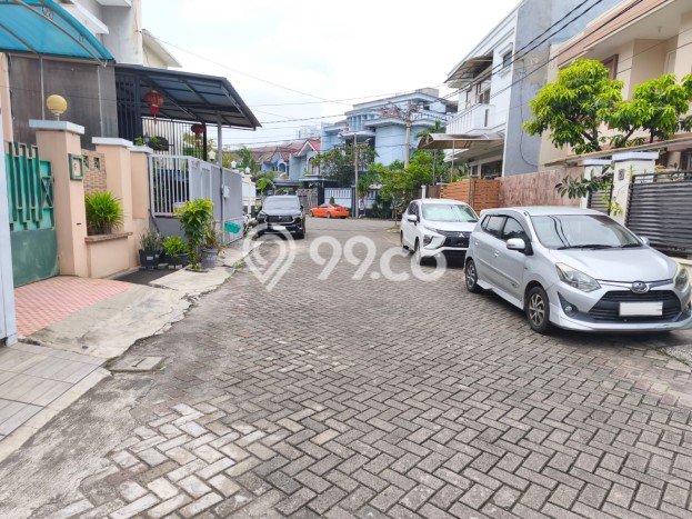 Rumah di Daan Mogot, Jakarta Barat, LT 120m² LB 160m² - INVESTASI TERBAIK! Rumah di Daan Mogot, Jakarta Barat, LT 120m² LB 160m² - INVESTASI TERBAIK!