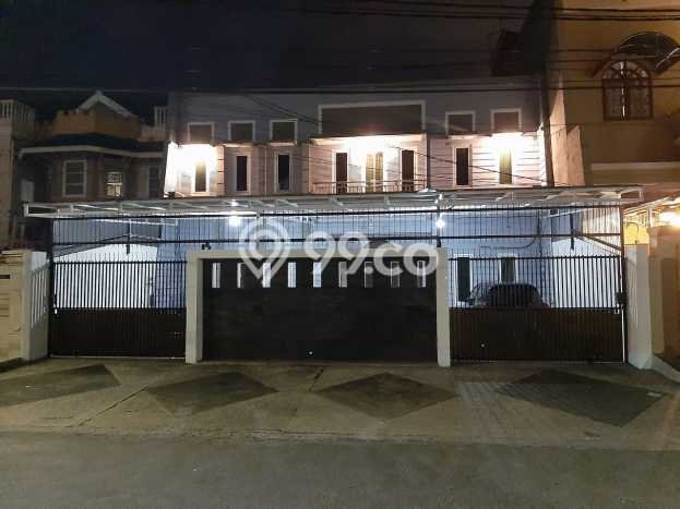 Jual Rumah Mewah Elegan Dengan View Eksklusif di Taman Surya, Jakarta Barat Jual Rumah Mewah Elegan Dengan View Eksklusif di Taman Surya, Jakarta Barat