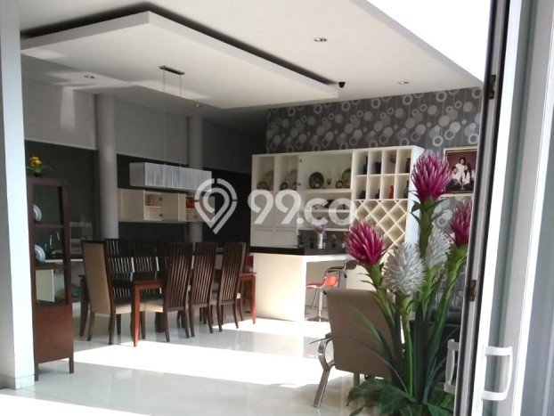 Dijual Rumah Luas Elegan Dengan View Eksklusif di Jurumudi, Tangerang Dijual Rumah Luas Elegan Dengan View Eksklusif di Jurumudi, Tangerang