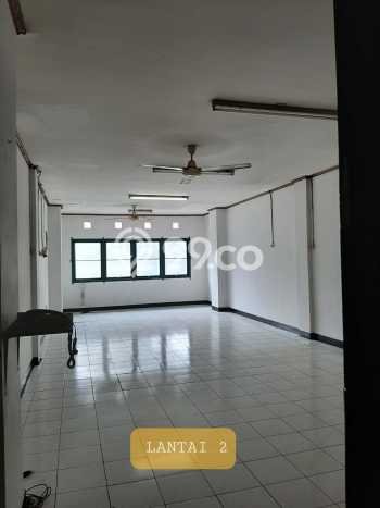 Ruko Dijual di Jakarta Barat LT 74m2 & LB 237m2 Lokasi Terbaik! Ruko Dijual di Jakarta Barat LT 74m2 & LB 237m2 Lokasi Terbaik!