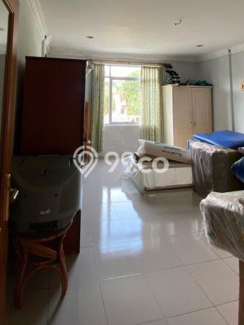 LOKASI PREMIUM! Ruko di Cengkareng, Luas 331m2m², Jalan Utama, Kawasan Bisnis LOKASI PREMIUM! Ruko di Cengkareng, Luas 331m2m², Jalan Utama, Kawasan Bisnis