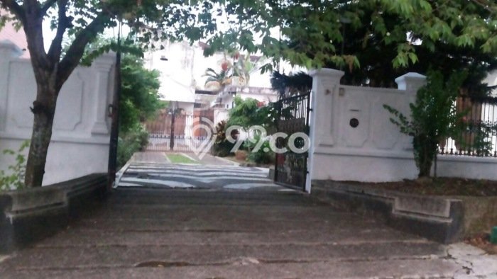 Hot Offer Hunian Mewah Ideal dan Luas di Lawang, Malang Hot Offer Hunian Mewah Ideal dan Luas di Lawang, Malang