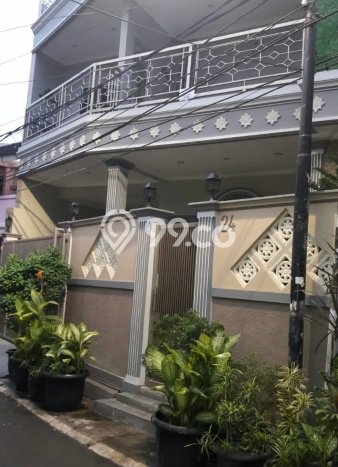 Rumah Elit LB 300m2 Siap Pakai Desain Elegan di Cikini, Jakarta Pusat Rumah Elit LB 300m2 Siap Pakai Desain Elegan di Cikini, Jakarta Pusat