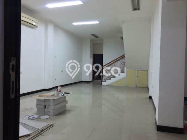 Ruko Bagus LT 400m2 LB 432m2 Dijual di Kebon Jeruk Jakarta Barat Ruko Bagus LT 400m2 LB 432m2 Dijual di Kebon Jeruk Jakarta Barat