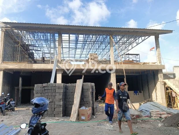 LOKASI TERBAIK! Ruko di Uluwatu, Luas 180m², Lokasi Strategis LOKASI TERBAIK! Ruko di Uluwatu, Luas 180m², Lokasi Strategis