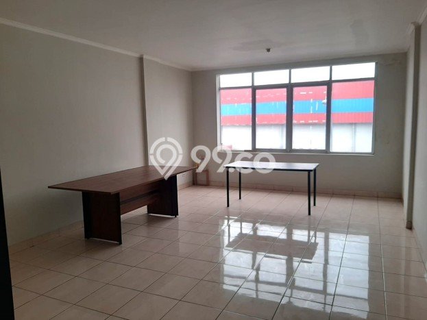 AREA KOMERSIAL! Ruko For Rent di Kalideres, Luas 180m², Jalan Strategis AREA KOMERSIAL! Ruko For Rent di Kalideres, Luas 180m², Jalan Strategis