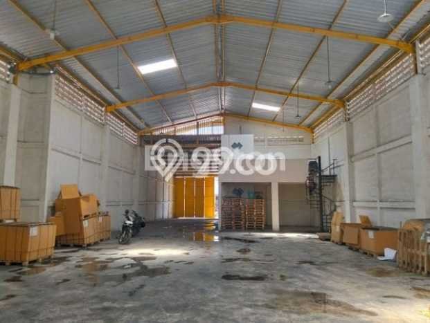 Gudang paling strategis disewakan di Waru Sidoarjo Gudang paling strategis disewakan di Waru Sidoarjo