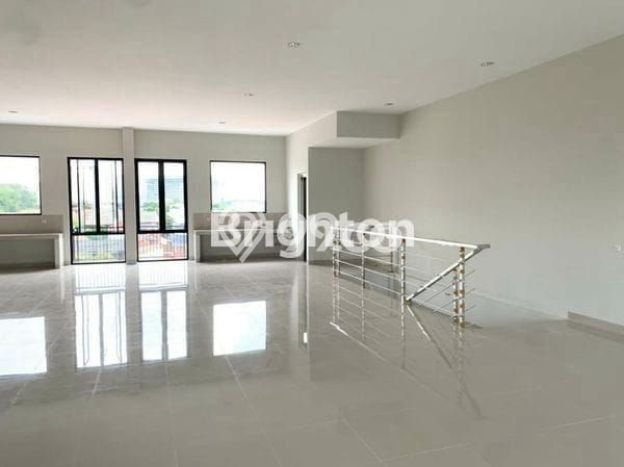 Ruko For Rent di Ngagel, Luas 720m², Pusat Bisnis, Siap Operasi Ruko For Rent di Ngagel, Luas 720m², Pusat Bisnis, Siap Operasi