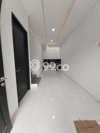PROPERTI UNGGULAN! Rumah Premium di Manyar, Luas 77m² LB 120m² PROPERTI UNGGULAN! Rumah Premium di Manyar, Luas 77m² LB 120m²