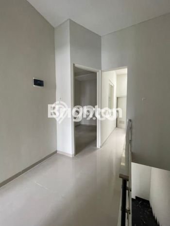 Rumah Minimalis 3 KT di Manyar Surabaya Unfurnished Rumah Minimalis 3 KT di Manyar Surabaya Unfurnished