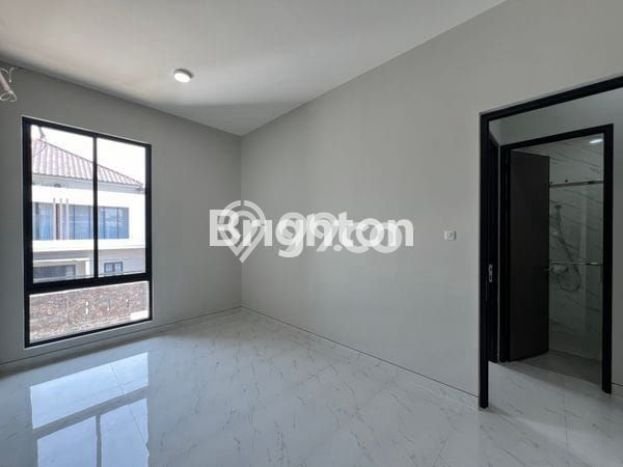 Properti Strategis 4 KT LT 120m2m² di , Surabaya Properti Strategis 4 KT LT 120m2m² di , Surabaya