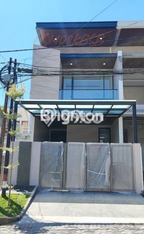 Rumah Siap Huni 4 KT 4 KM di , Surabaya Rumah Siap Huni 4 KT 4 KM di , Surabaya