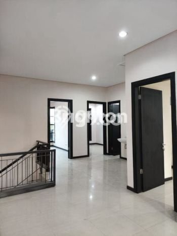 Rumah Siap Huni 4 KT 4 KM di , Surabaya Rumah Siap Huni 4 KT 4 KM di , Surabaya