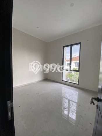 Best Deal Hunian Mewah Ideal dan Luas di Mulyorejo, Surabaya Best Deal Hunian Mewah Ideal dan Luas di Mulyorejo, Surabaya