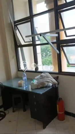 Ruko untuk Disewa di Pusat Surabaya Luas Bangunan 288m2 Ruko untuk Disewa di Pusat Surabaya Luas Bangunan 288m2