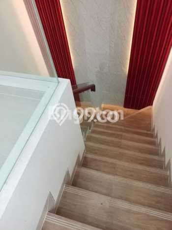 Jual Rumah Favorit Siap Huni LB 140m2 di Mulyorejo, Surabaya Jual Rumah Favorit Siap Huni LB 140m2 di Mulyorejo, Surabaya