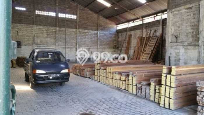 Gudang disewakan lokasi strategis Gubeng Surabaya 335m2 Gudang disewakan lokasi strategis Gubeng Surabaya 335m2
