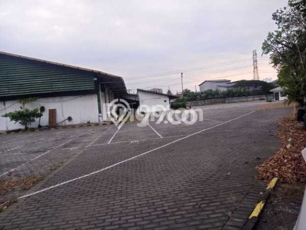 Unit Gudang disewakan di Rungkut Surabaya dengan LT 7460m2 / LB 2300m2 Unit Gudang disewakan di Rungkut Surabaya dengan LT 7460m2 / LB 2300m2