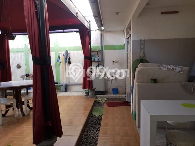 For Sale Rumah 2 Kamar Lokasi Strategis Bagus dan Strategis di Waru For Sale Rumah 2 Kamar Lokasi Strategis Bagus dan Strategis di Waru