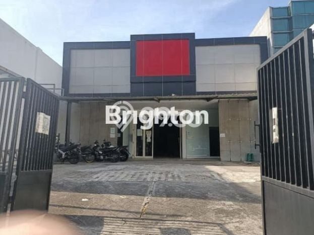 Ruko Lokasi Premium di Wiyung, Luas 860m², Pusat Niaga Ruko Lokasi Premium di Wiyung, Luas 860m², Pusat Niaga