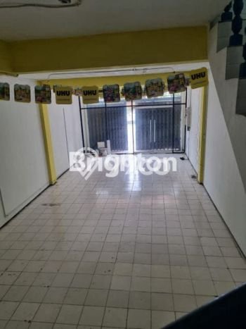 LOKASI STRATEGIS! Ruko Disewakan di Wiyung, Luas 270m², Kawasan Berkembang LOKASI STRATEGIS! Ruko Disewakan di Wiyung, Luas 270m², Kawasan Berkembang