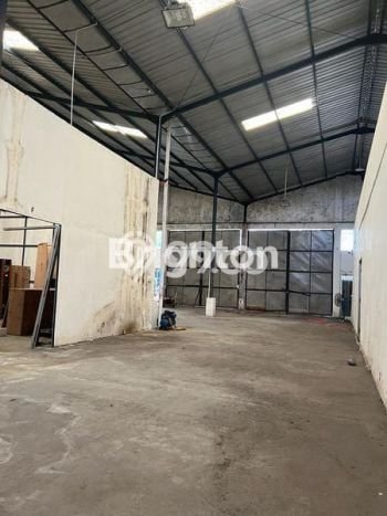 Gudang Dijual di Sidoarjo Sidoarjo dengan Luas Bangunan 720m2 Gudang Dijual di Sidoarjo Sidoarjo dengan Luas Bangunan 720m2