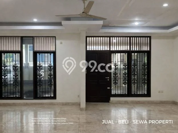 For Sale Rumah Mewah Exclusive di Duren Sawit, Jakarta Timur For Sale Rumah Mewah Exclusive di Duren Sawit, Jakarta Timur
