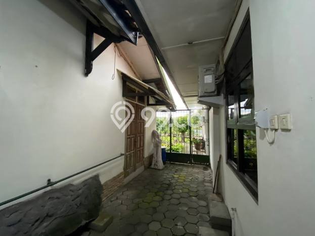 Rumah Lokasi Strategis di Umbulharjo, Yogyakarta, LT 1050m2m² LB 400m2m² Rumah Lokasi Strategis di Umbulharjo, Yogyakarta, LT 1050m2m² LB 400m2m²