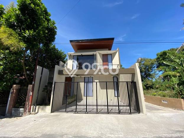 Bisa KPR! Rumah Asri area Maguwoharjo, LT 104m2m² LB 115m2m² Bisa KPR! Rumah Asri area Maguwoharjo, LT 104m2m² LB 115m2m²