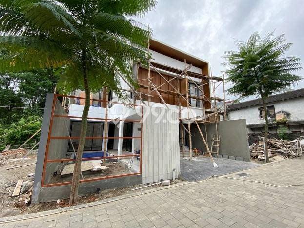 Rumah Mewah Siap Huni LT 105m2 di Depok, Sleman Rumah Mewah Siap Huni LT 105m2 di Depok, Sleman