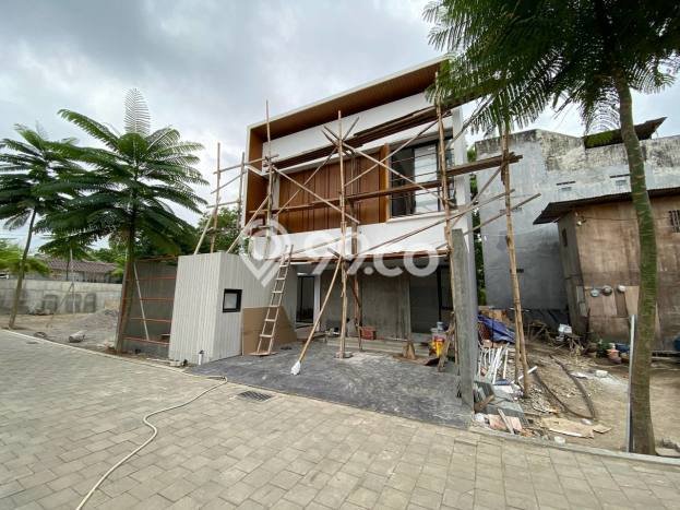 Rumah Mewah Siap Huni LT 105m2 di Depok, Sleman Rumah Mewah Siap Huni LT 105m2 di Depok, Sleman