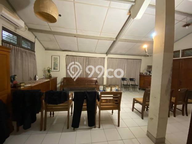 Rumah Lokasi Strategis di Umbulharjo, Yogyakarta, LT 1050m2m² LB 400m2m² Rumah Lokasi Strategis di Umbulharjo, Yogyakarta, LT 1050m2m² LB 400m2m²