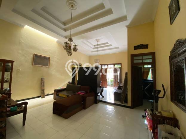 Hunian Cantik Modern Lb 200m2 di Banguntapan, Bantul Hunian Cantik Modern Lb 200m2 di Banguntapan, Bantul