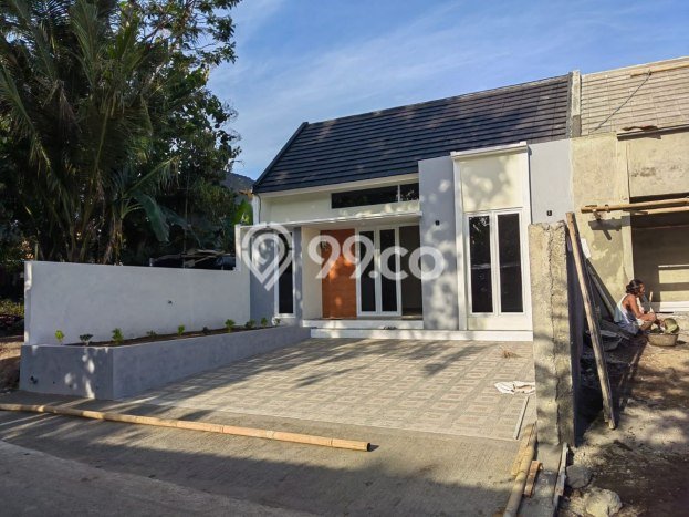 Rumah Lingkungan Asri di Godean, Sleman, LT 110m2m² Bangunan 45m2m² Rumah Lingkungan Asri di Godean, Sleman, LT 110m2m² Bangunan 45m2m²